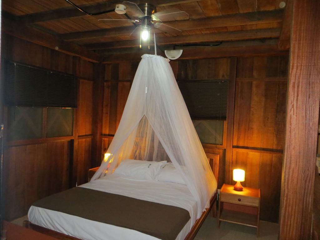 Hotel Utueane Leticia Extérieur photo
