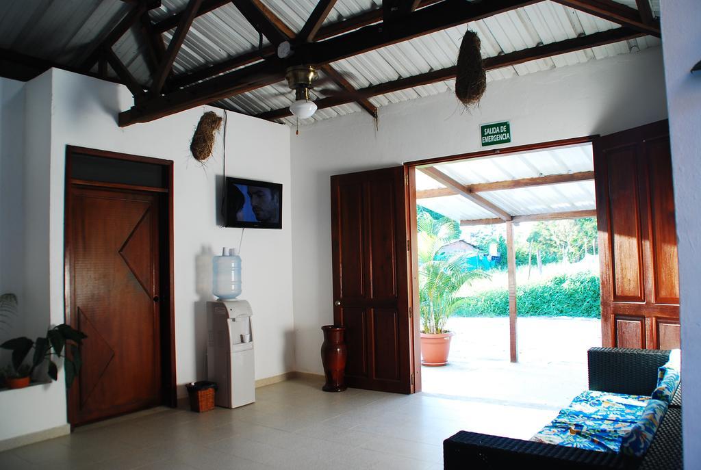 Hotel Utueane Leticia Extérieur photo