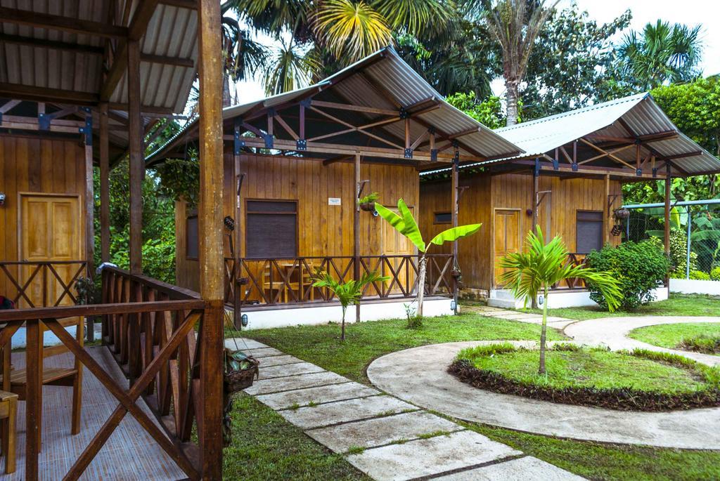 Hotel Utueane Leticia Extérieur photo